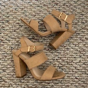 NUDE STRAP HEELS FAUX SUEDE